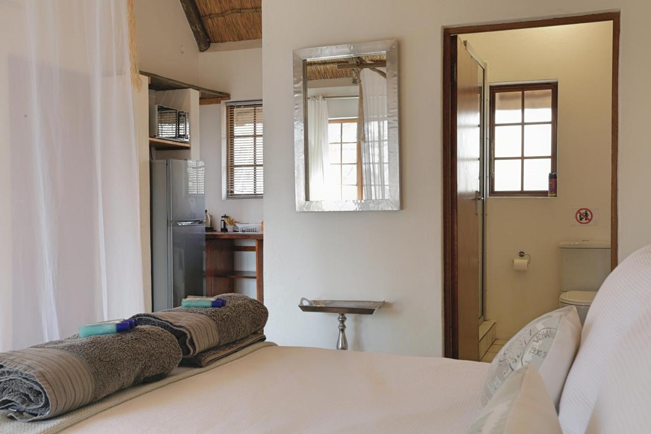 Tusk Bush Lodge Marloth Park Exteriér fotografie